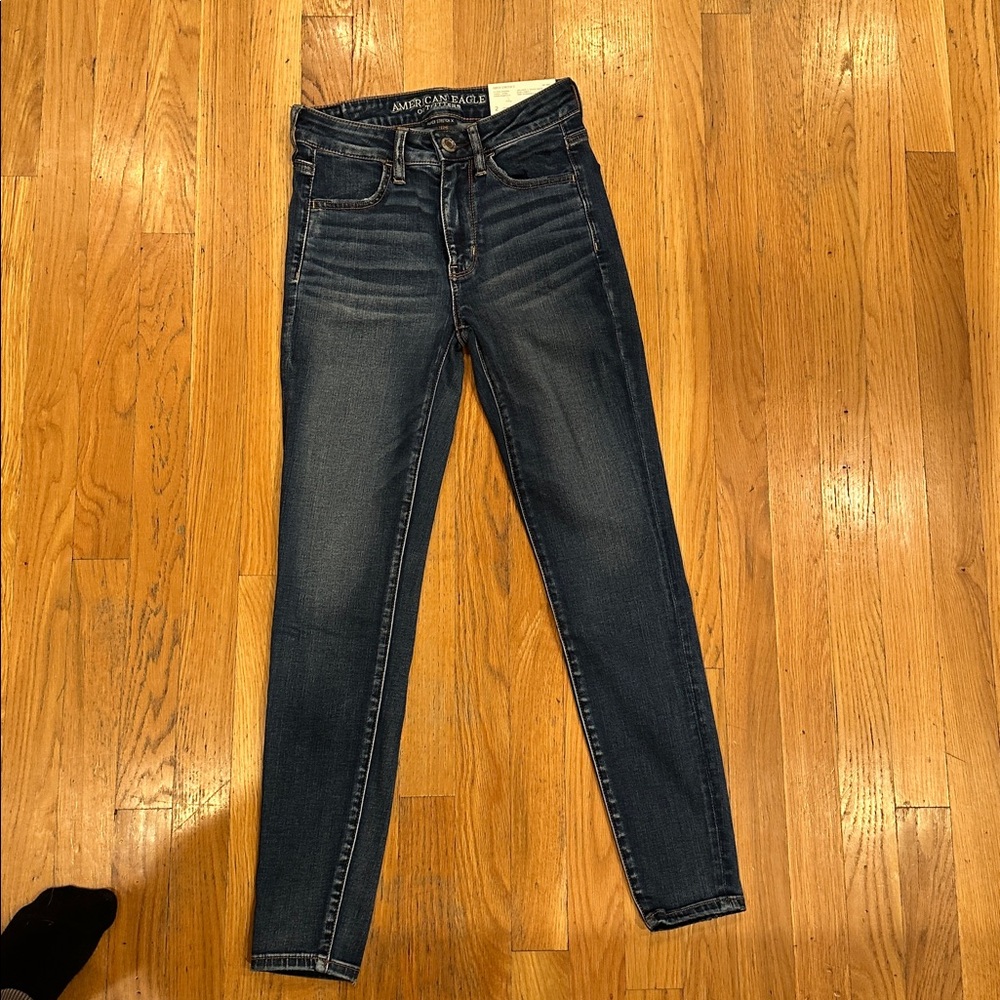 American Eagle Outfitters Women's Deep Indigo Skinny Jeans size 2 Short - Picture 12 of 13